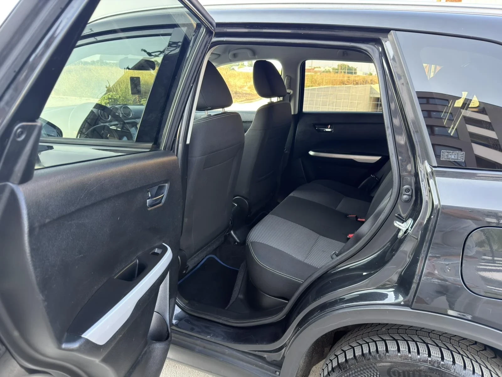 Suzuki Vitara 1.6i FACE, снимка 14 - Автомобили и джипове - 55365684