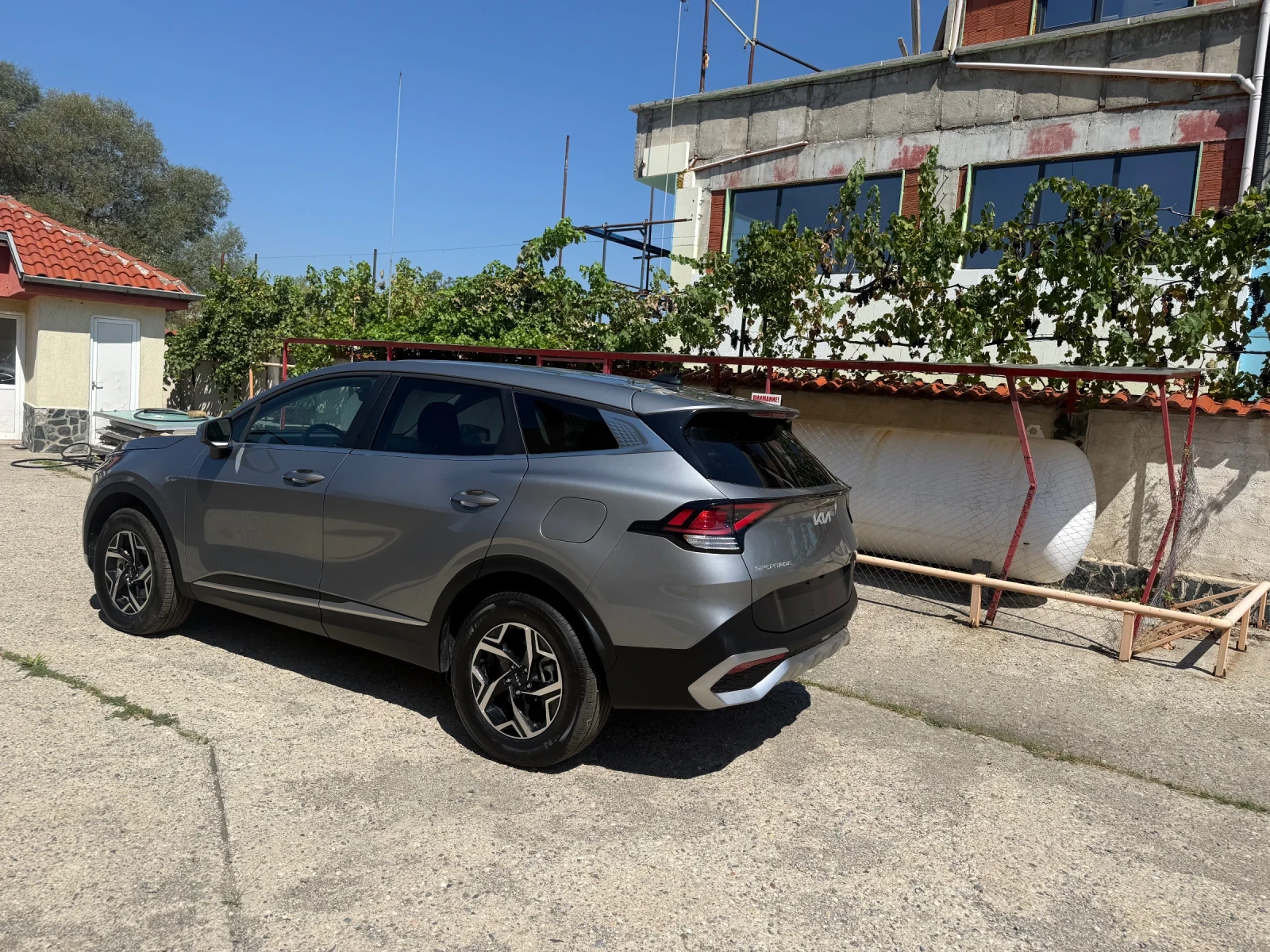 Kia Sportage 2.5 Чисто Нова Кола, снимка 5 - Автомобили и джипове - 55831297