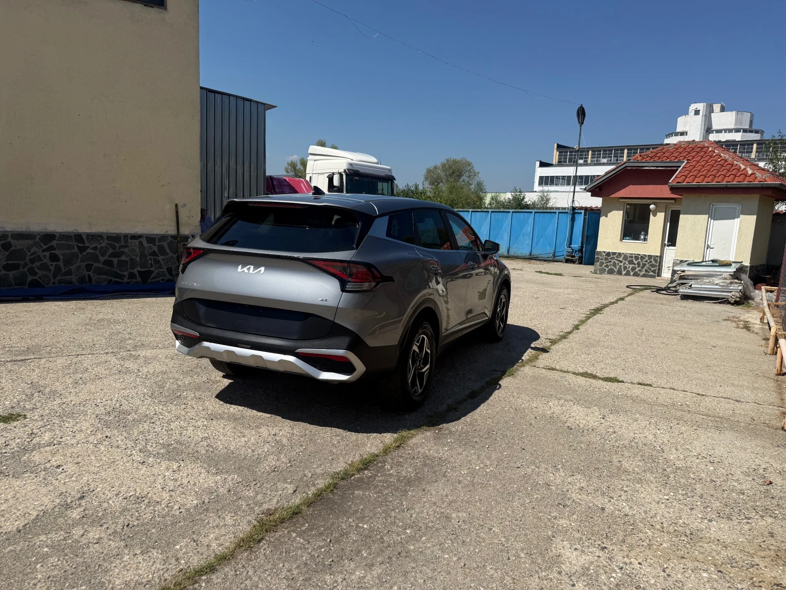 Kia Sportage 2.5 Чисто Нова Кола, снимка 8 - Автомобили и джипове - 55831297