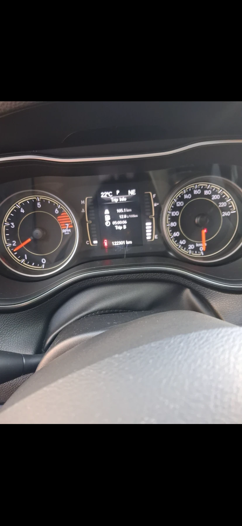 Jeep Cherokee, снимка 10 - Автомобили и джипове - 55832010