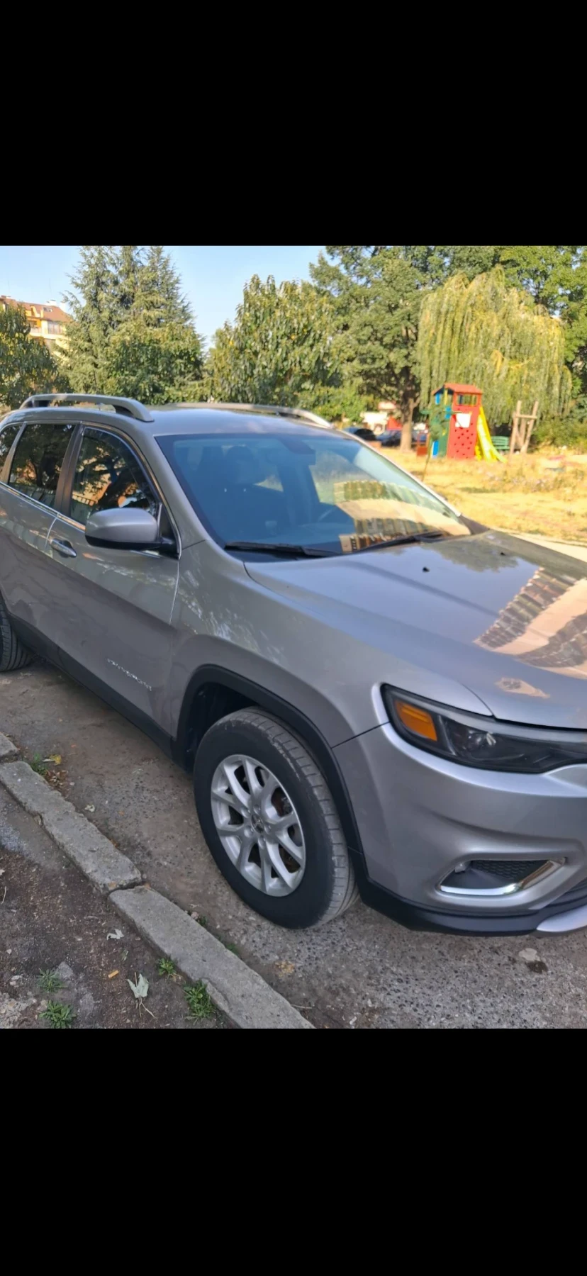 Jeep Cherokee, снимка 2 - Автомобили и джипове - 55832010