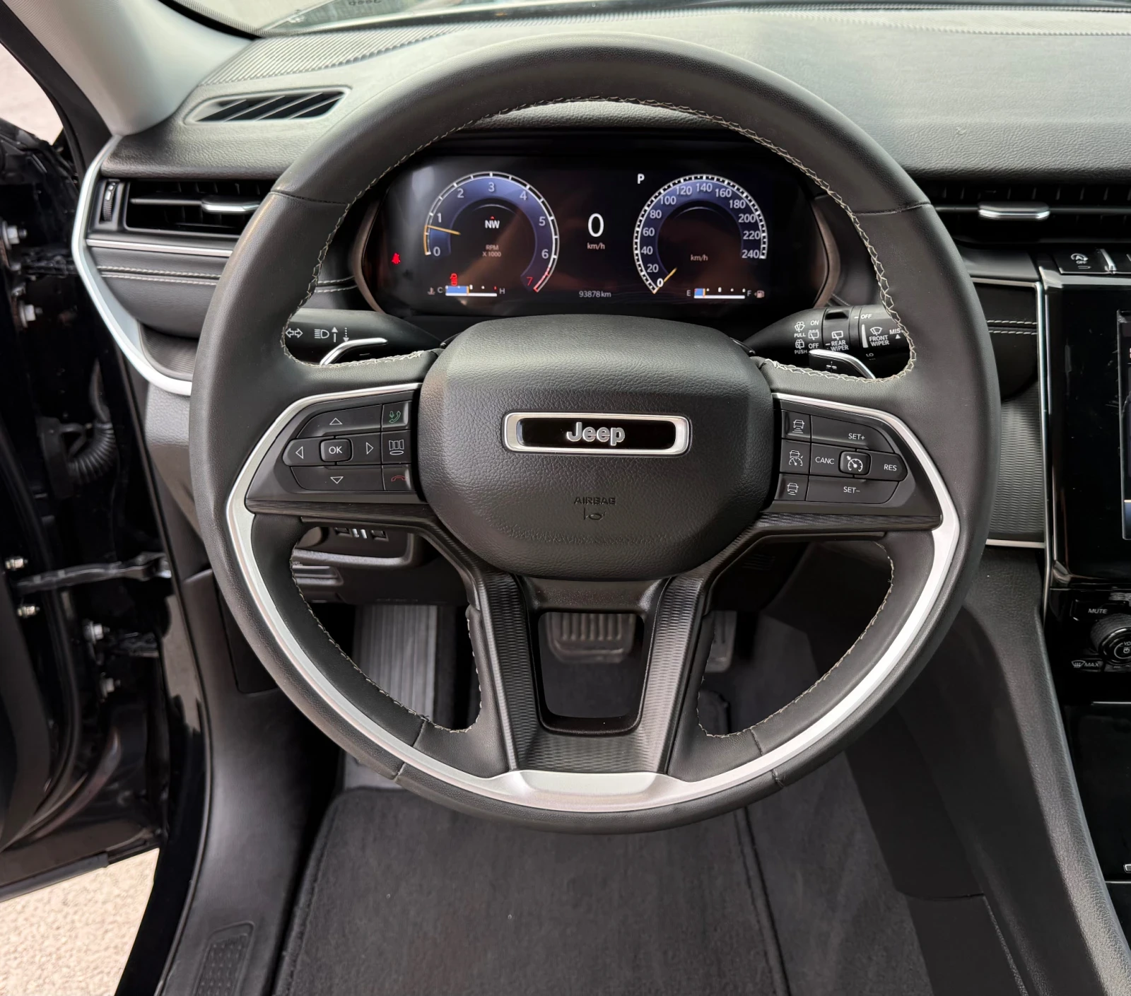 Jeep Grand cherokee 3.6i-93.000km-КАТО ЧИСТО НОВ-6-местен, снимка 8 - Автомобили и джипове - 55883473