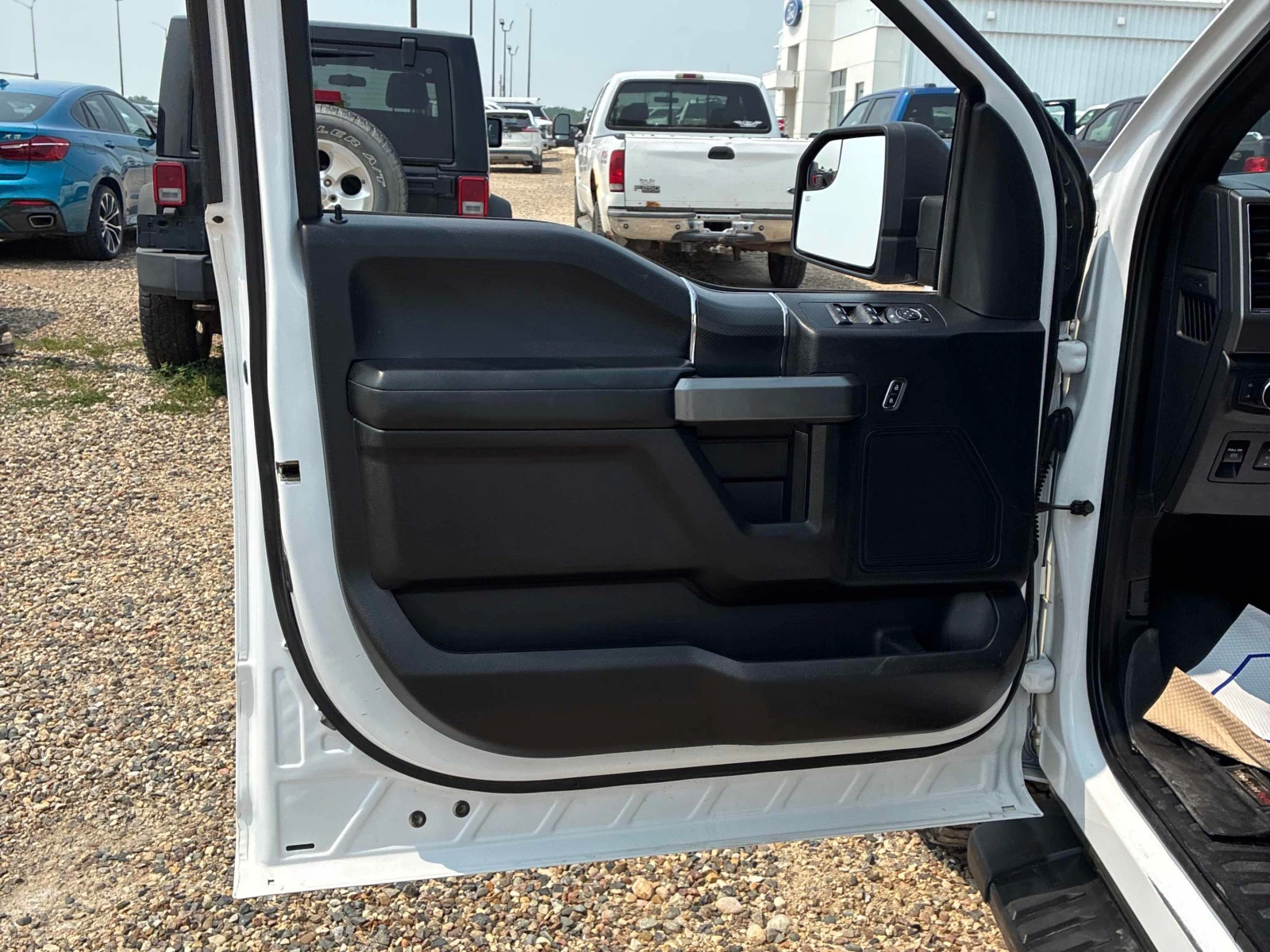 Ford F150 4WD SUPERCREW XLT* Подгрев* Камера* CarPlay* CARFA, снимка 7 - Автомобили и джипове - 56204402