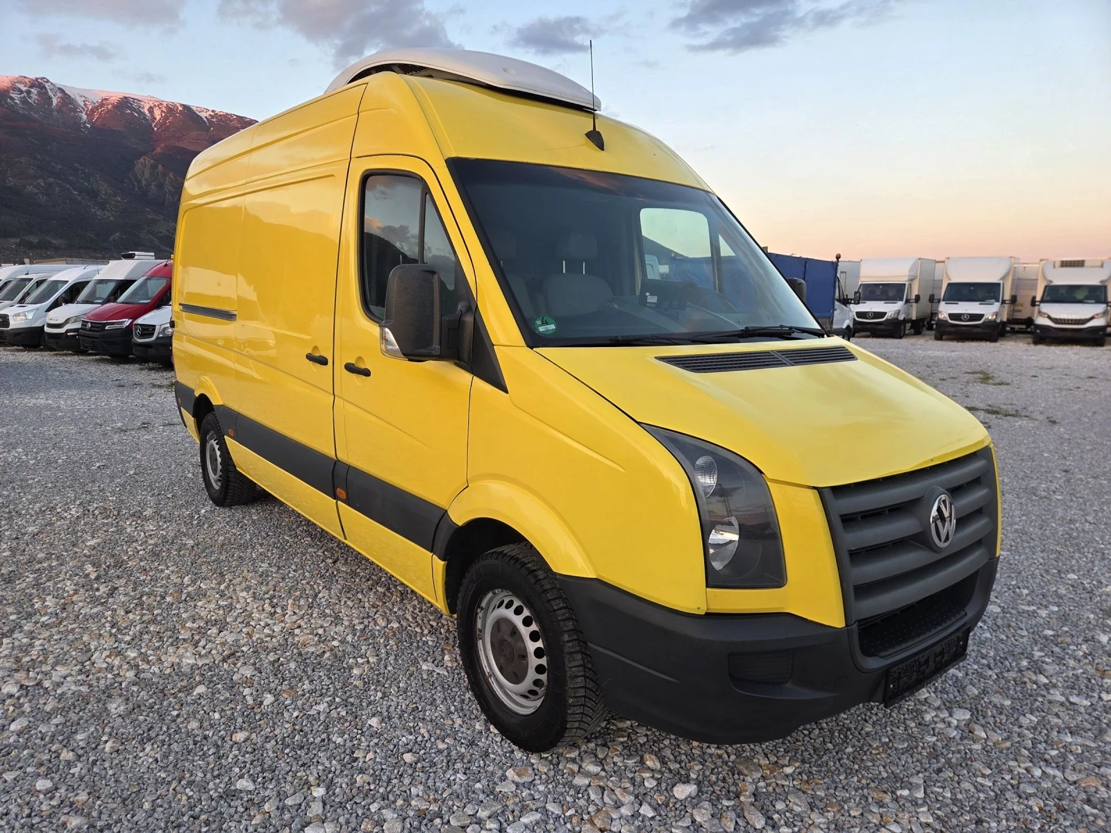 VW Crafter 2.5 TDI, ХЛАДИЛЕН, L2H2, Климатик, снимка 11 - Бусове и автобуси - 54114482
