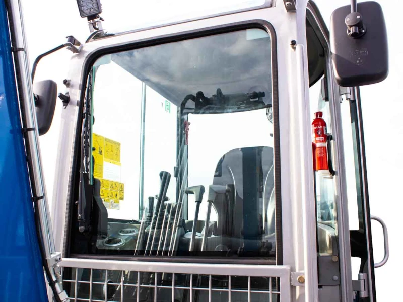 Багер Kubota GRAECUS EB40C - 4t, снимка 10 - Индустриална техника - 53467187