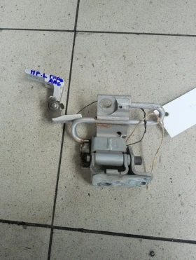 Панти (панта) пред лява врата Ауди А6 02г.