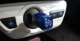 Toyota Prius 1.8 Hybrid, снимка 9