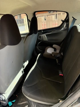 Toyota Aygo 1.0, снимка 14 - Автомобили и джипове - 53623652