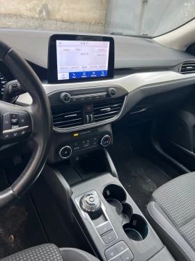 Ford Focus 1.5 - 9400 € / 18384.80 лв. - 92340415 6