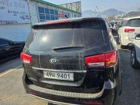 Kia Carnival 2.2 CRDI - 9799 € / 19165.18 лв. - 81798047 6