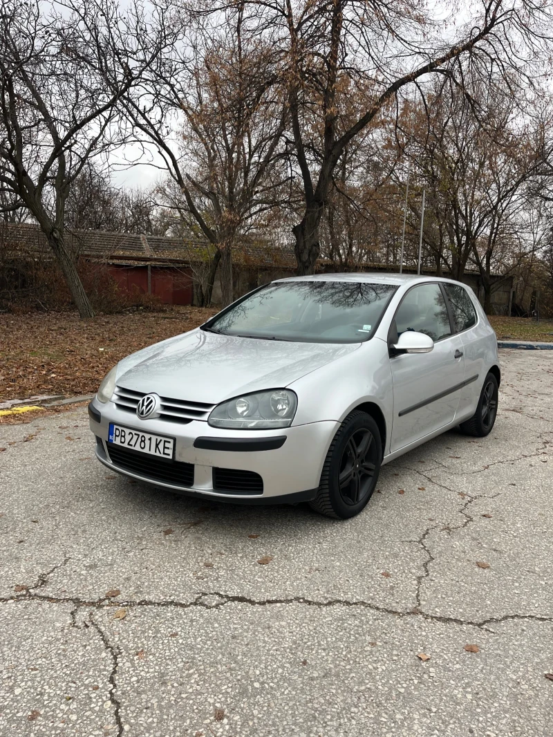 VW Golf 1.4i 75к.с. обслужен вс платено, снимка 1 - Автомобили и джипове - 48239407