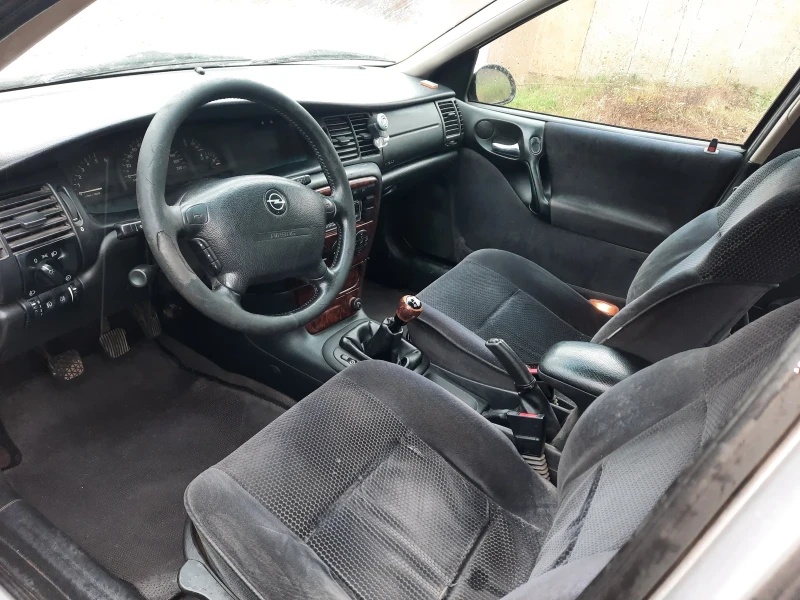 Opel Vectra 2.2dti, снимка 9 - Автомобили и джипове - 48425528