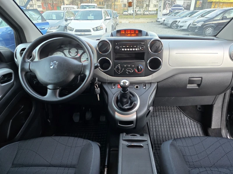 Peugeot Partner 1.6HDI ИТАЛИЯ , снимка 8 - Автомобили и джипове - 48624392