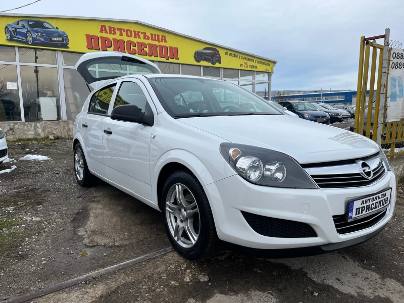 Opel Astra 1.4 БЕНЗИН, снимка 3 - Автомобили и джипове - 48687187