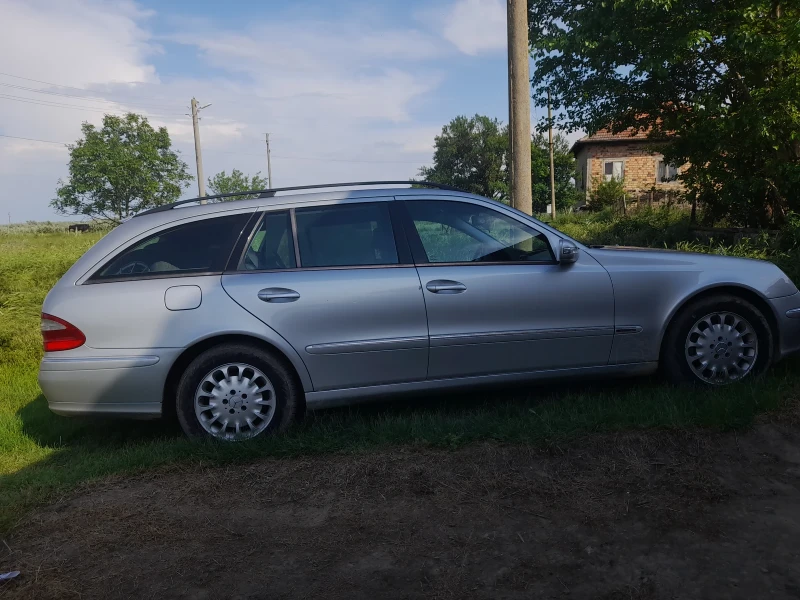 Mercedes-Benz E 270, снимка 2 - Автомобили и джипове - 48847634