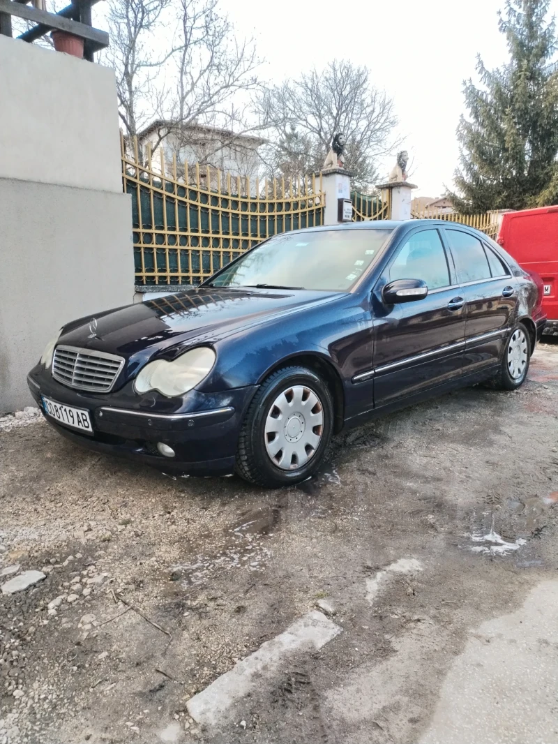 Mercedes-Benz C 180, снимка 16 - Автомобили и джипове - 48984458