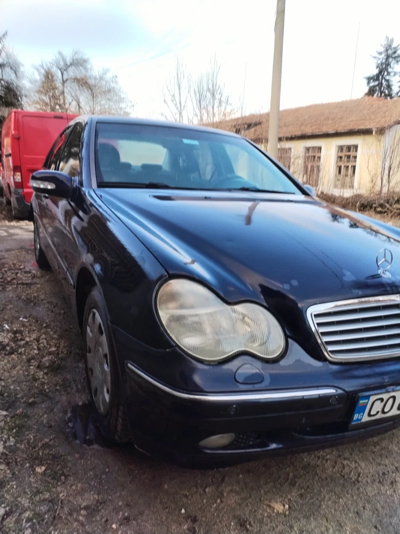 Mercedes-Benz C 180, снимка 7 - Автомобили и джипове - 48984458