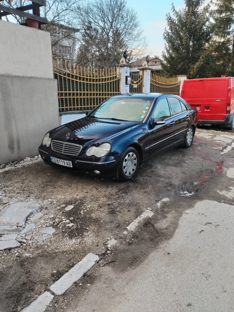 Mercedes-Benz C 180, снимка 8 - Автомобили и джипове - 48984458