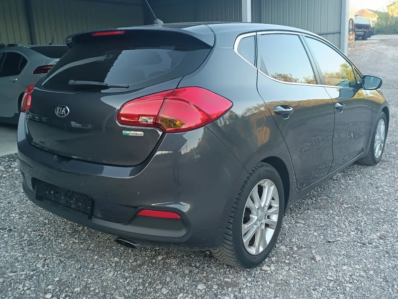 Kia Ceed 1.6 GDI, снимка 4 - Автомобили и джипове - 50074881