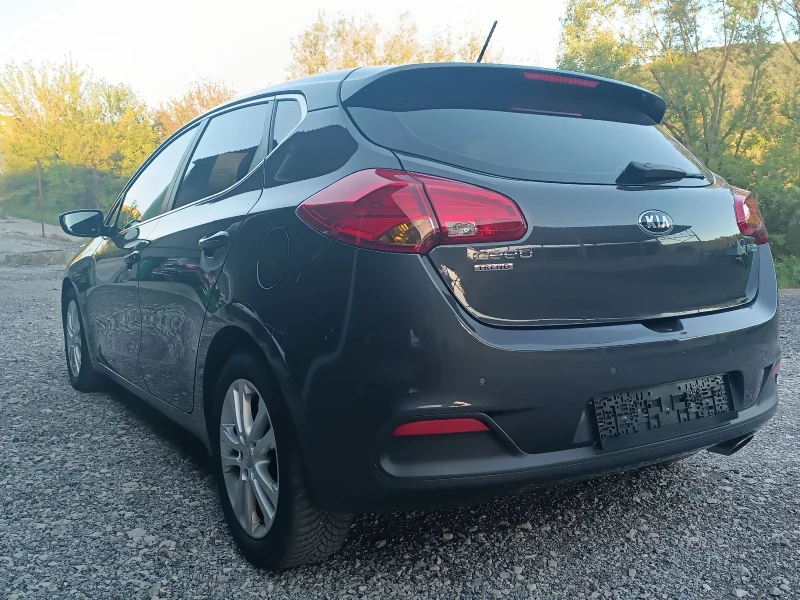 Kia Ceed 1.6 GDI, снимка 5 - Автомобили и джипове - 50074881