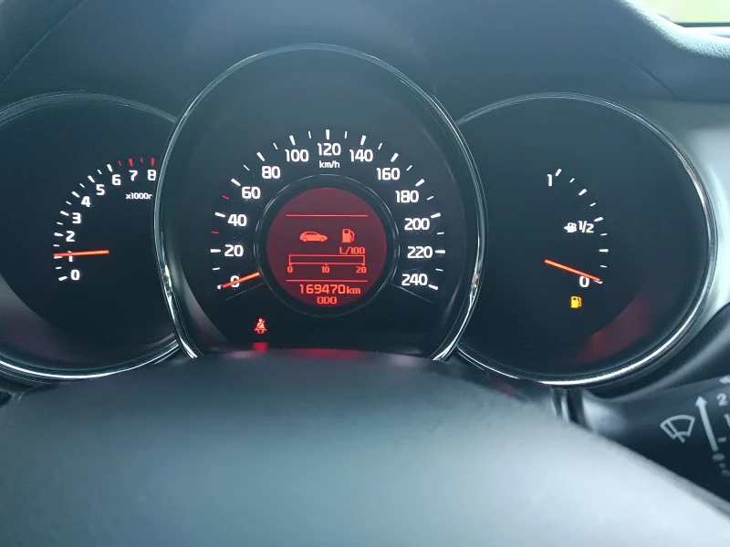 Kia Ceed 1.6 GDI, снимка 15 - Автомобили и джипове - 50074881