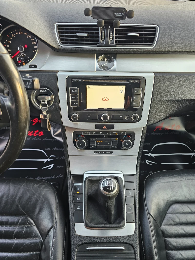 VW Passat 2.0TDI, 140к.с., снимка 11 - Автомобили и джипове - 51033974