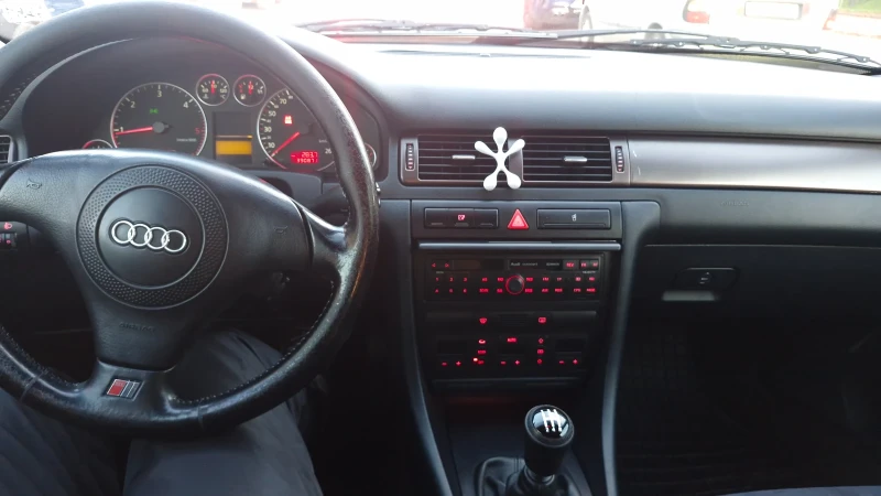 Audi A6 1.9 тди, снимка 13 - Автомобили и джипове - 52261843