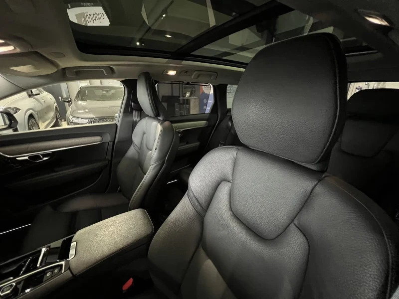 Volvo V90 PHEV/341HP/INSCRIPTION/PANO/HUD/H&K/MEMO/600gpr, снимка 8 - Автомобили и джипове - 52446919