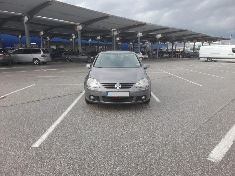 VW Golf 1.9 tdi, снимка 8 - Автомобили и джипове - 52505776