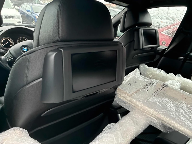 BMW 550 * 550i * CARFAX * БЕЗ ПЪРВОНАЧАЛНА ВНОСКА, снимка 13 - Автомобили и джипове - 53399065