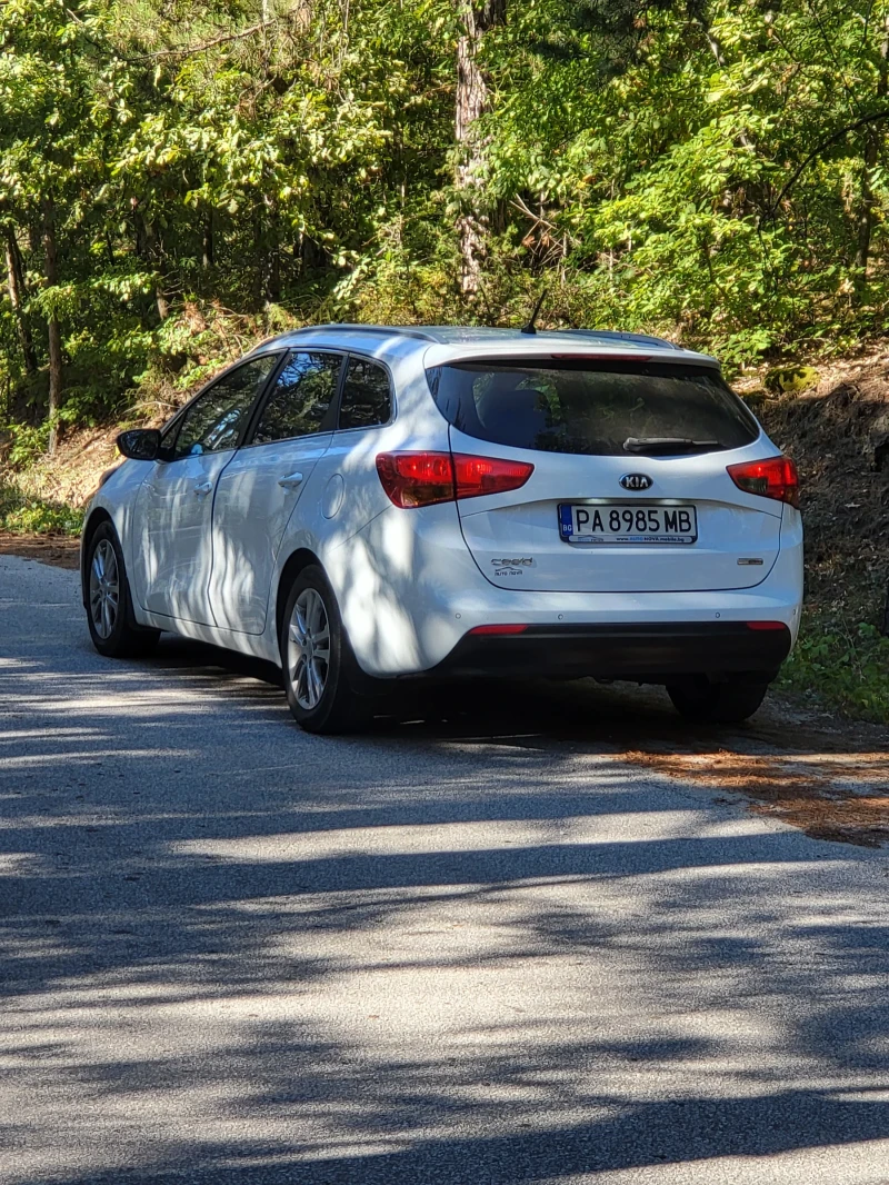 Kia Ceed, снимка 3 - Автомобили и джипове - 53482171