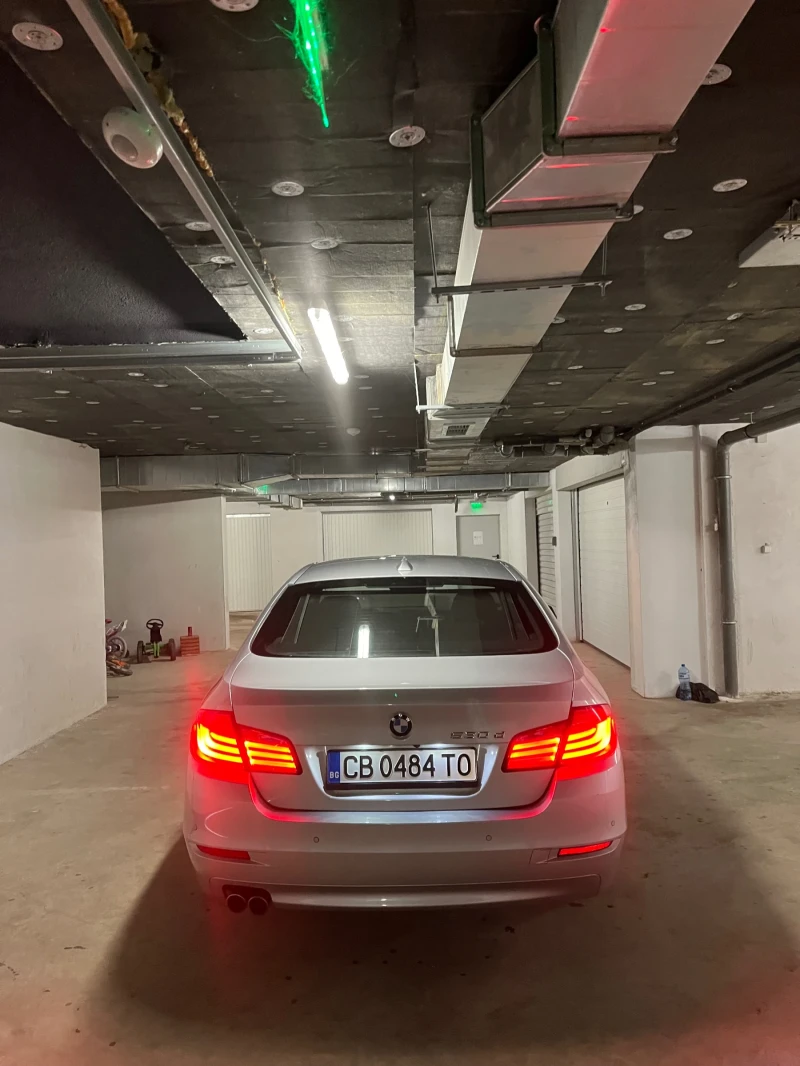 BMW 530 COMFORT/PANO/HEAD-UP/SOFTCLOSE/KEYLESS/DISTRONIC/, снимка 4 - Автомобили и джипове - 53525959