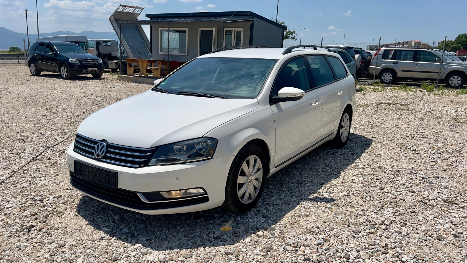 VW Passat - [1] 