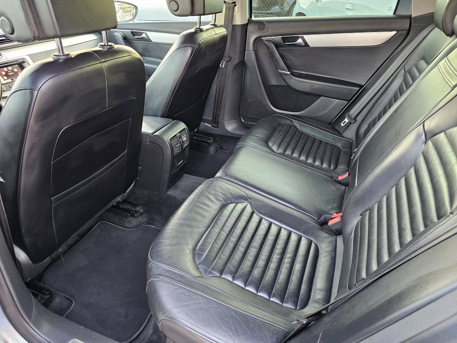 VW Passat 2.0TDI, 140к.с. - изображение 10