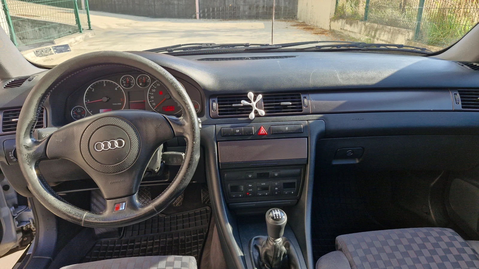 Audi A6 1.9 тди - изображение 8