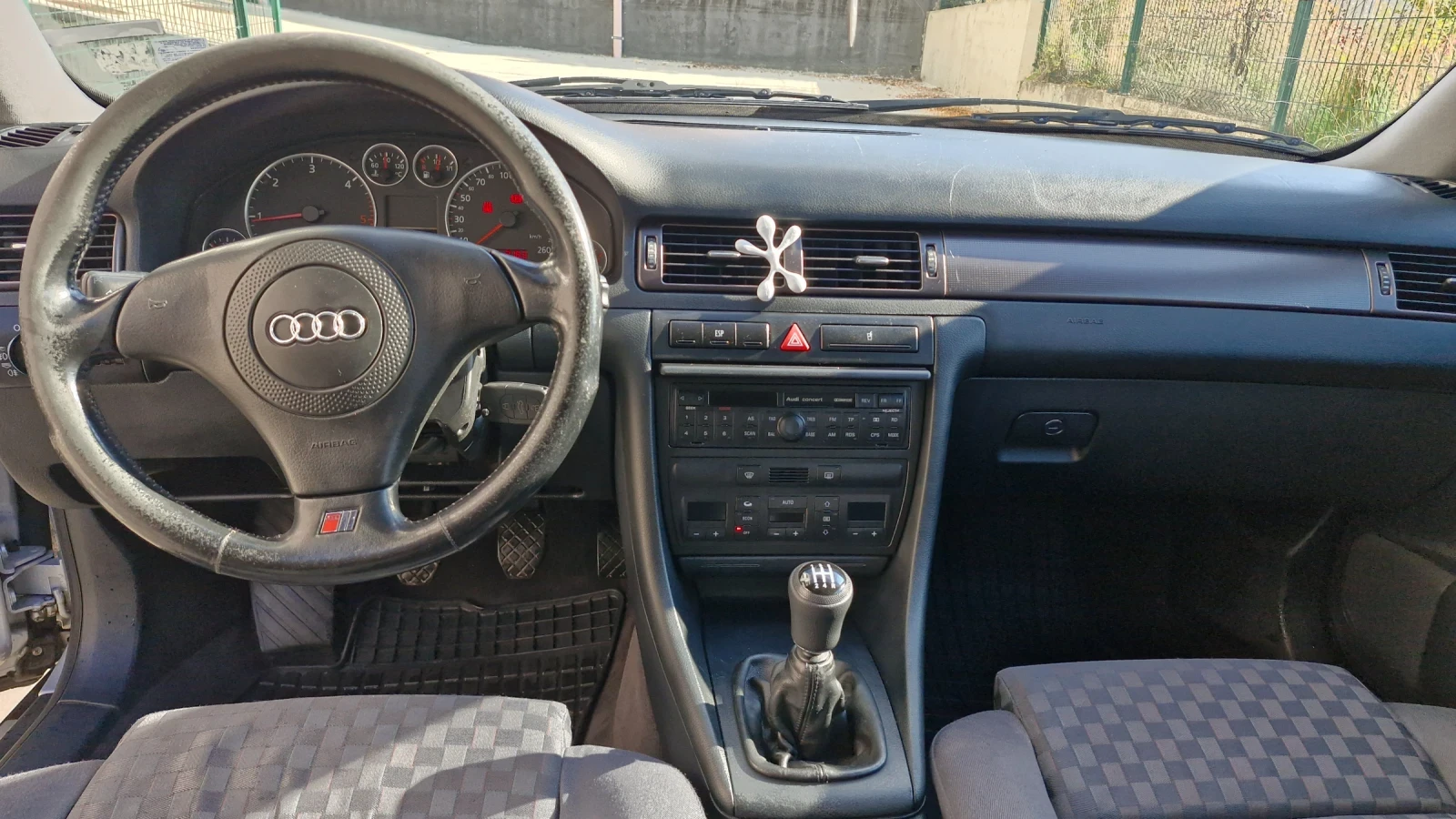 Audi A6 1.9 тди - изображение 9