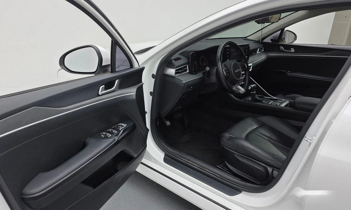 Kia K5 2.0 LPI Strandard * -   *  | Mobile.bg   9