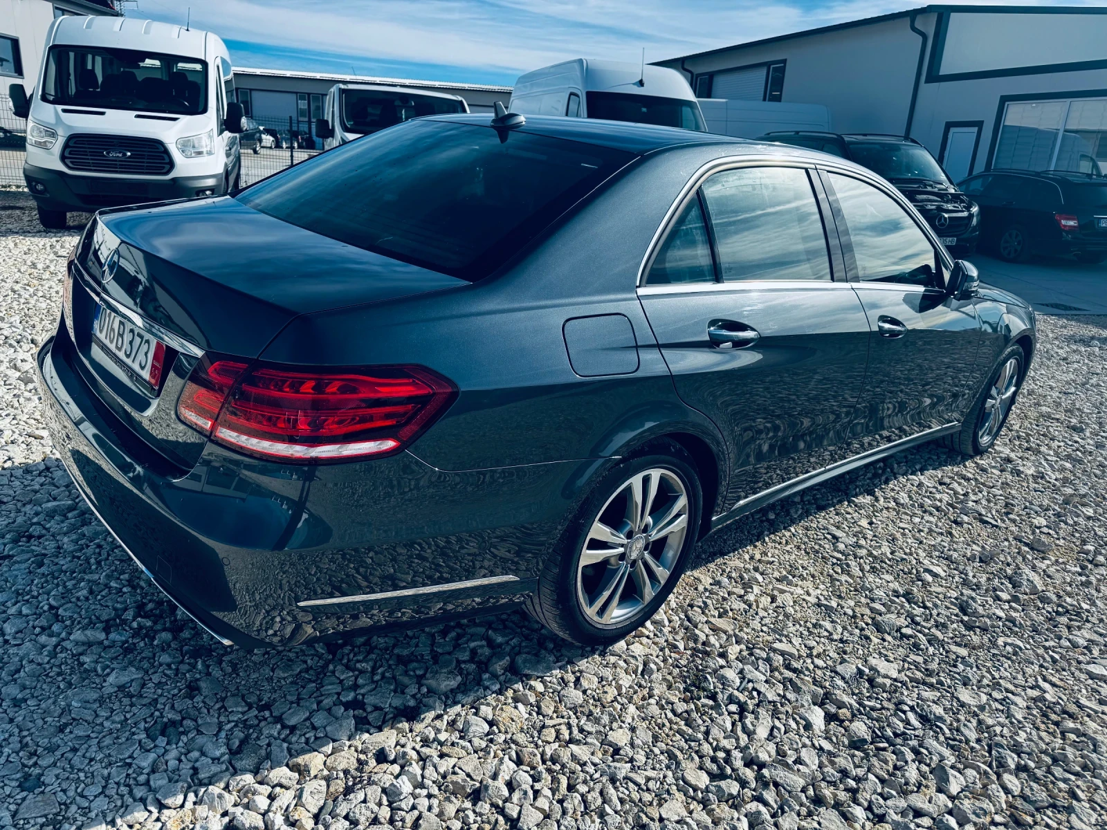 Mercedes-Benz E 350  - изображение 5