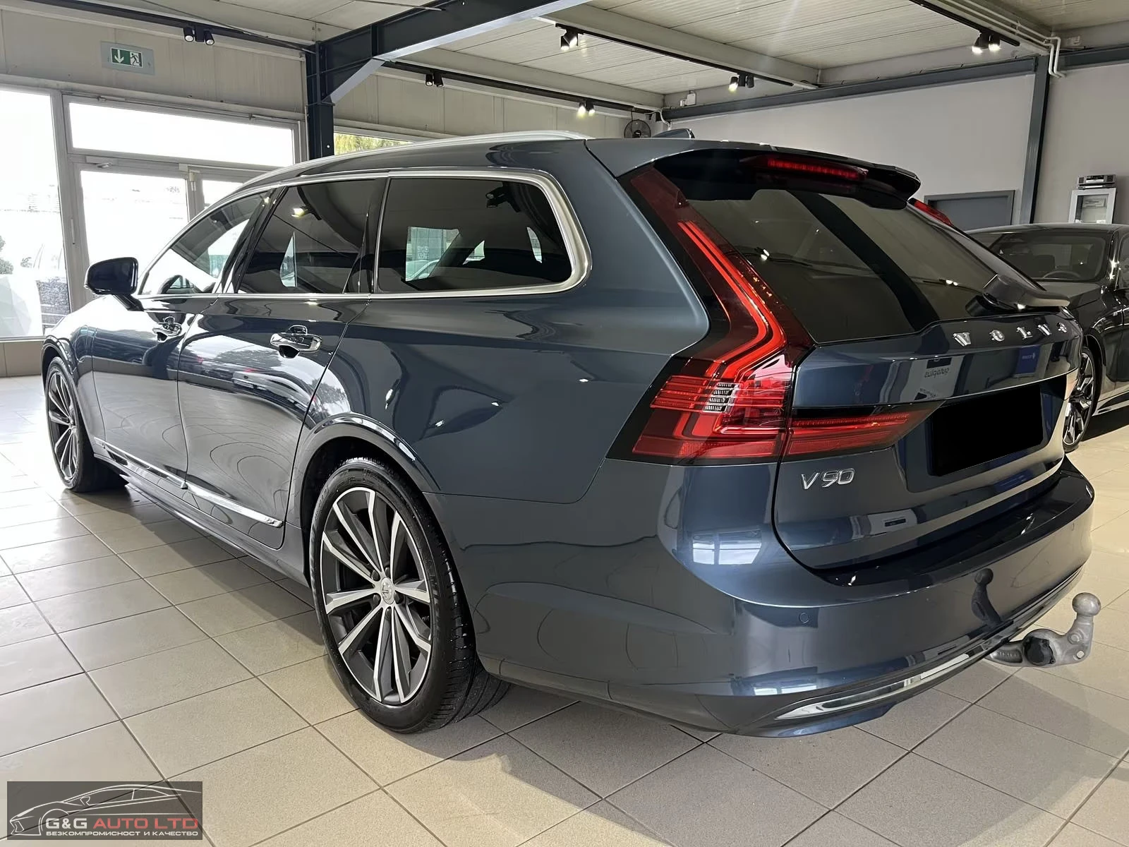 Volvo V90 PHEV/341HP/INSCRIPTION/PANO/HUD/CAM/H&K/MEMO/600g - изображение 3