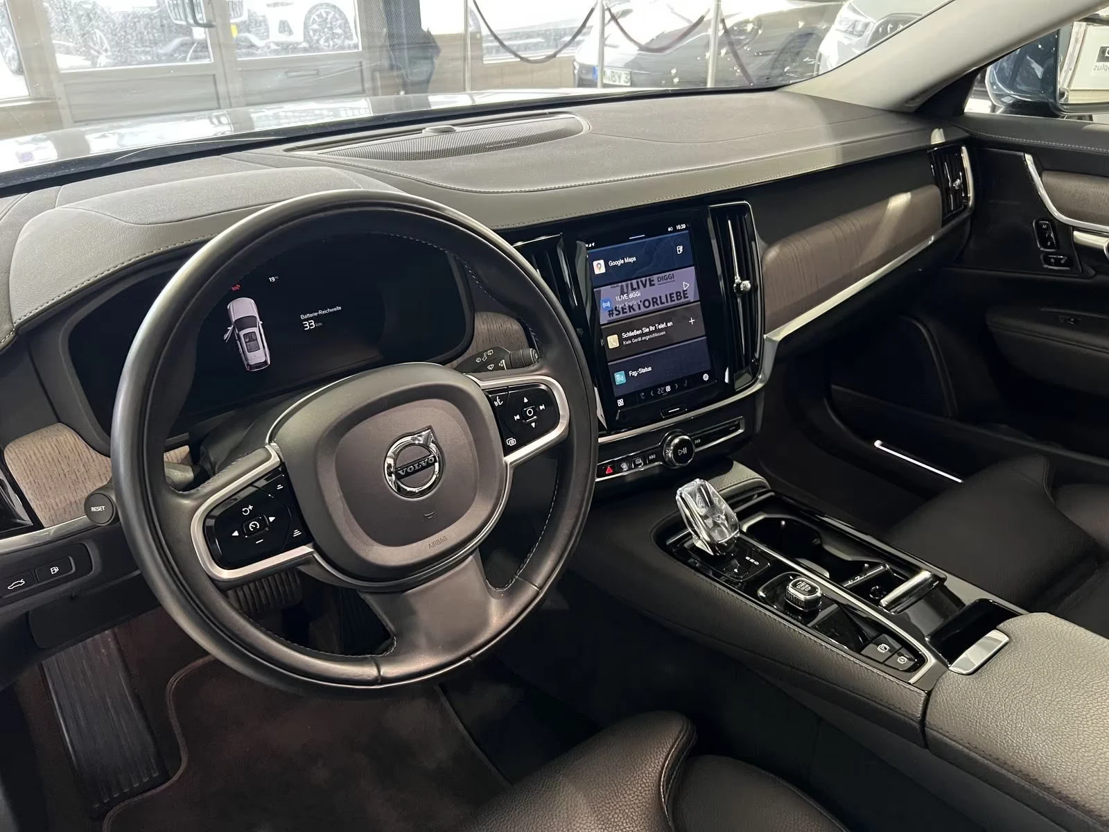 Volvo V90 PHEV/341HP/INSCRIPTION/PANO/HUD/CAM/H&K/MEMO/600g - изображение 10