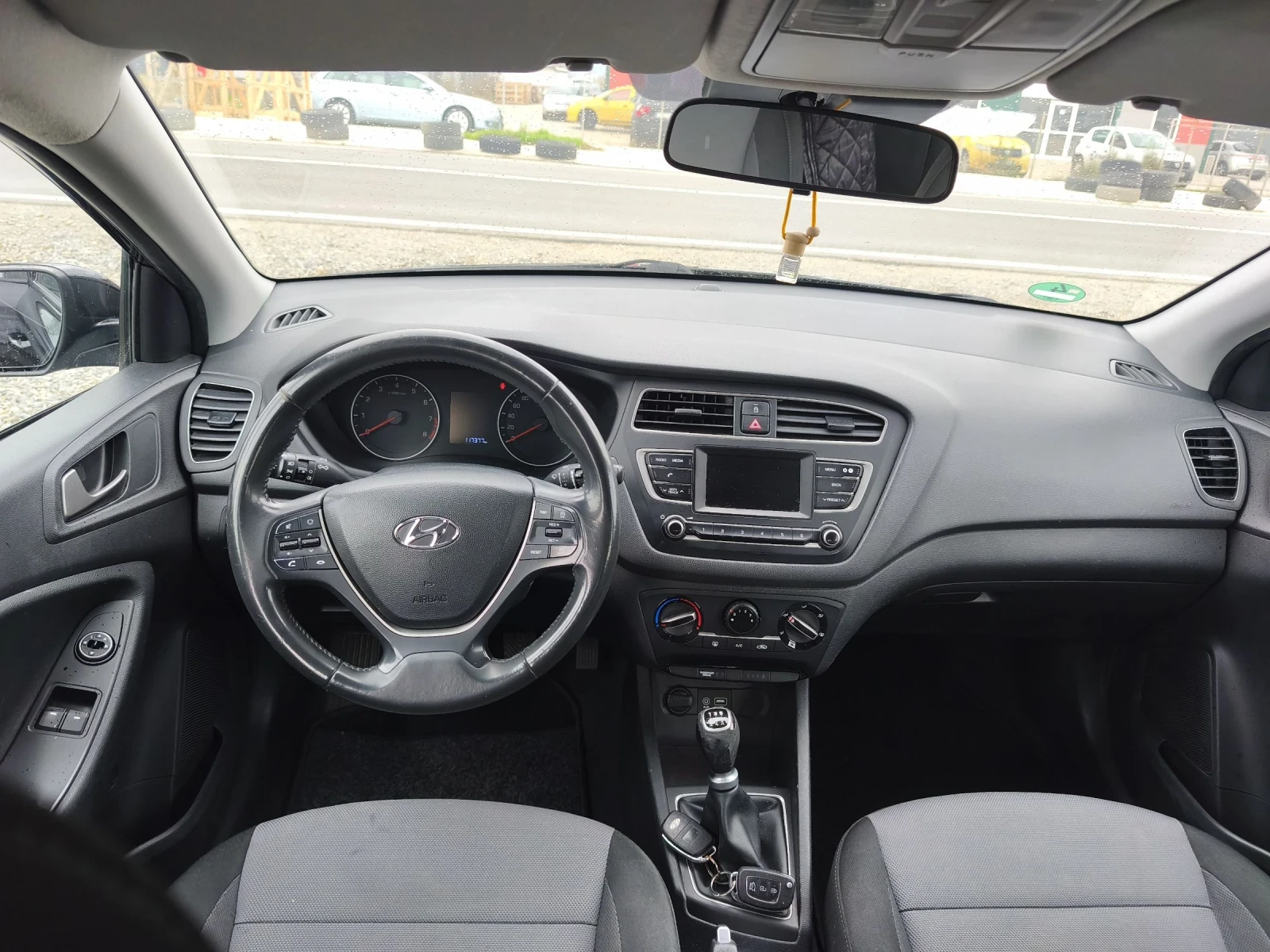 Hyundai I20 1.2 benzin 84hp Facelift  | Mobile.bg   16