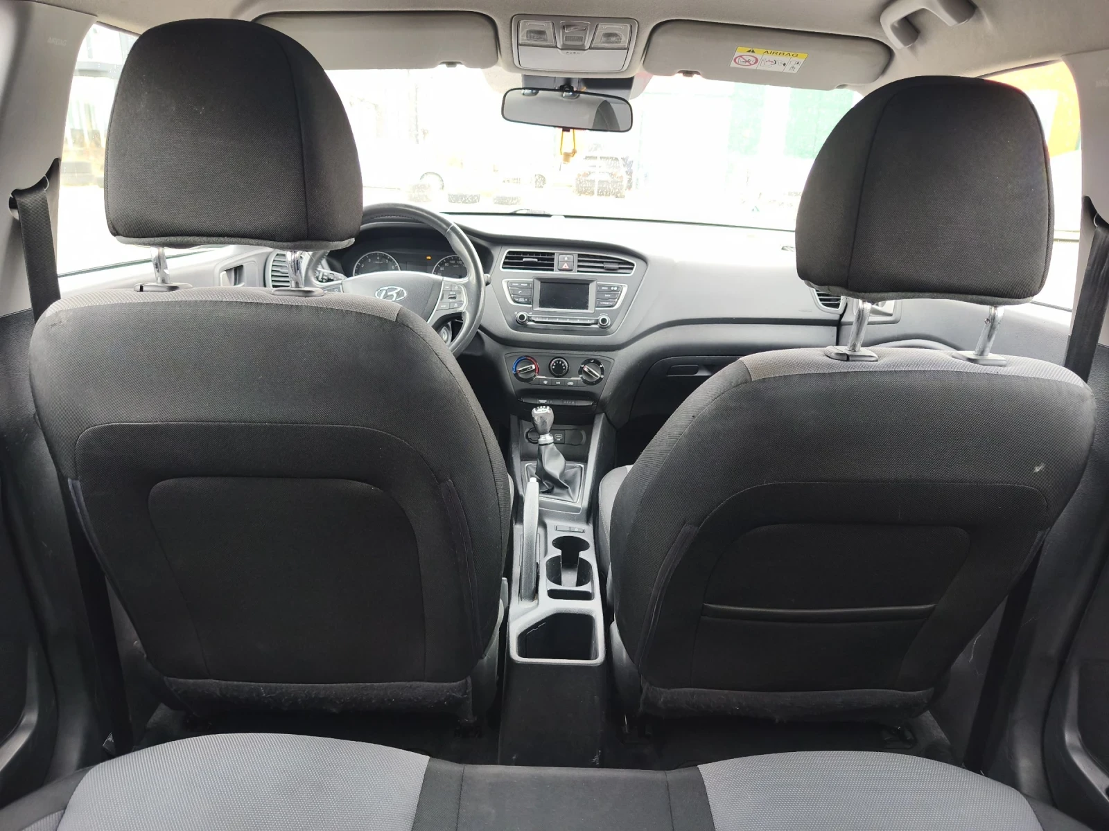 Hyundai I20 1.2 benzin 84hp Facelift  | Mobile.bg   17