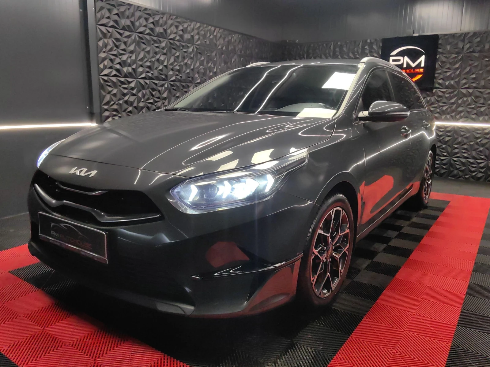 Kia Ceed 1.5 TGDI 160 hp TCE* FACE* FULL HIST* NAVI*  - изображение 2