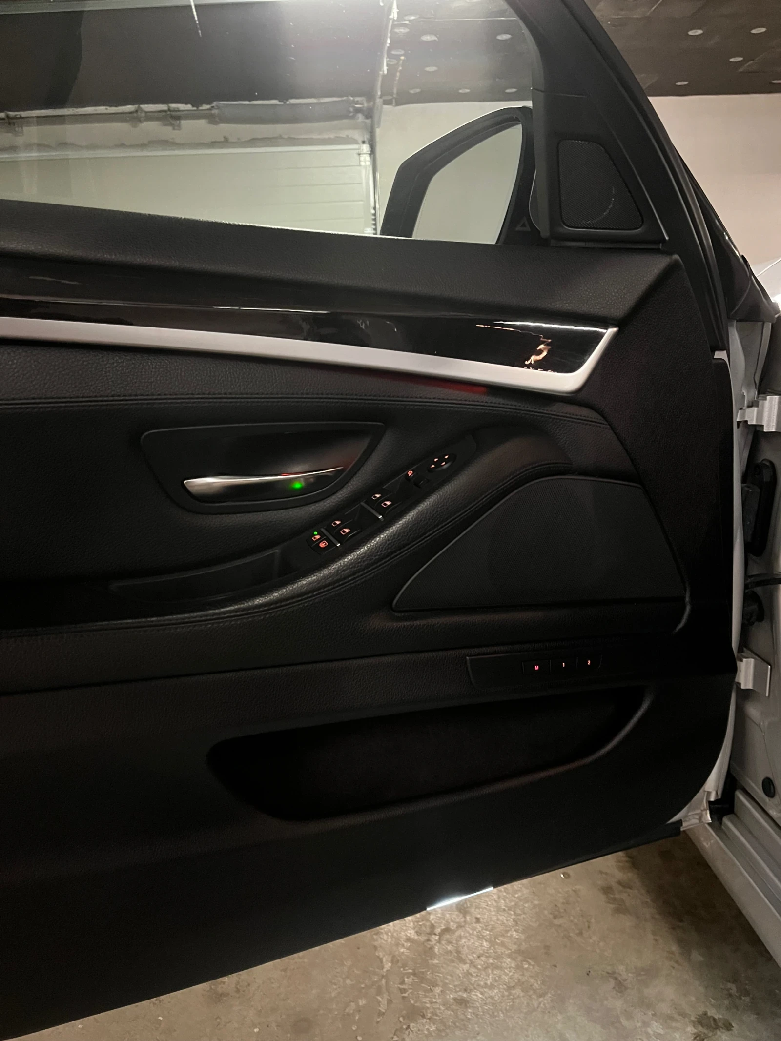 BMW 530 COMFORT/PANO/HEAD-UP/SOFTCLOSE/KEYLESS/DISTRONIC/ - изображение 8