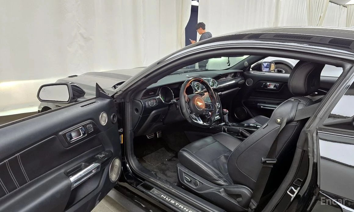 Ford Mustang 5.0* GT-500 PACK* CARBON* ОБДУХВАНЕ* NAVI* ПОДГРЕВ, снимка 6 - Автомобили и джипове - 53999620