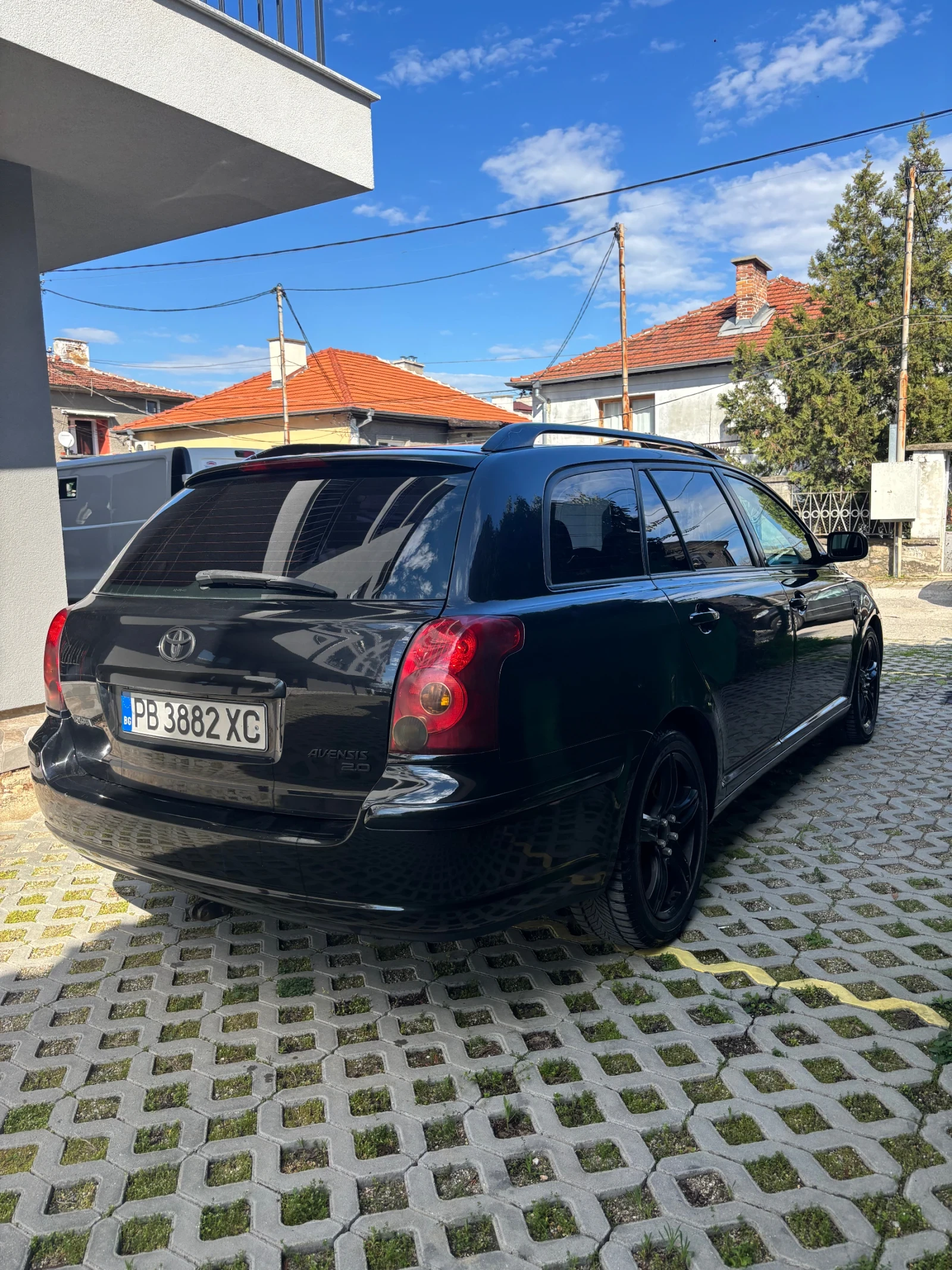 Toyota Avensis 2.0 D4D 116, снимка 5 - Автомобили и джипове - 54099600