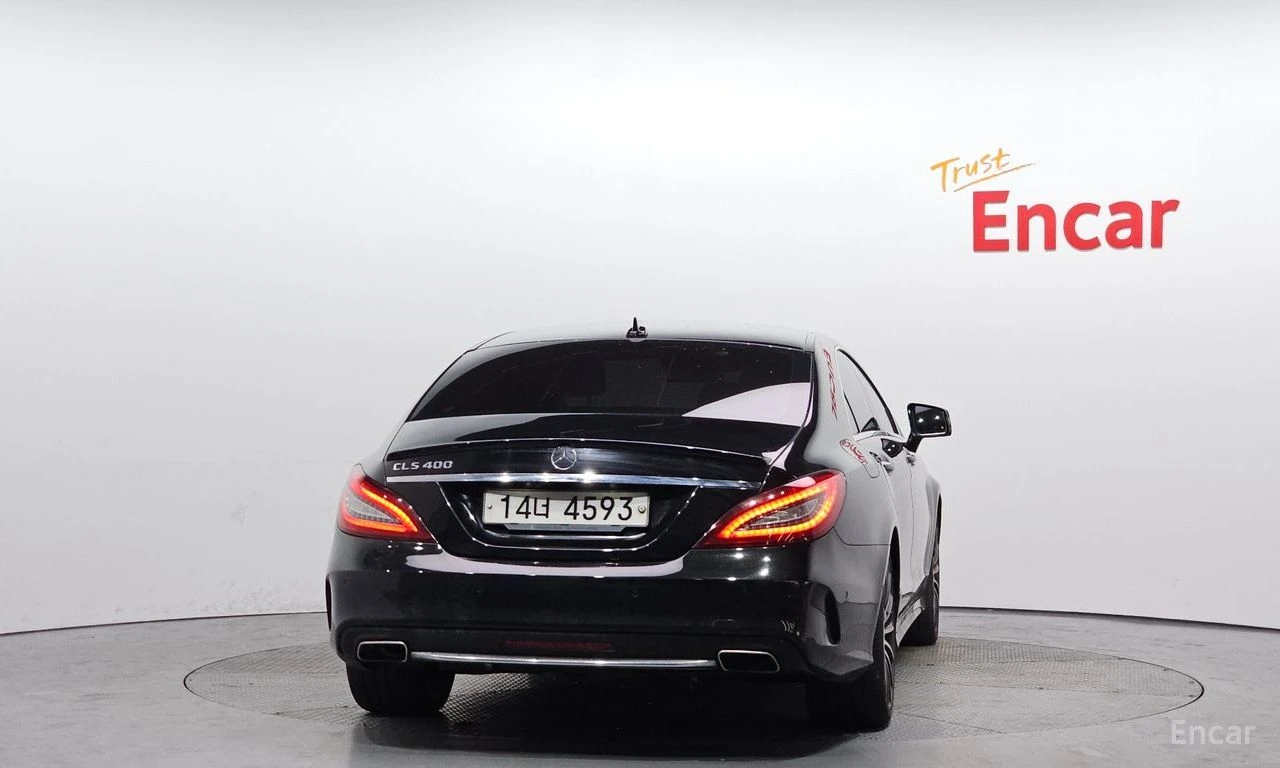 Mercedes-Benz CLS 400 AMG PACK* PANO* КОЖА* ПОДГРЕВ* ОБДУХВ* НАВИ* 360, снимка 4 - Автомобили и джипове - 54387029