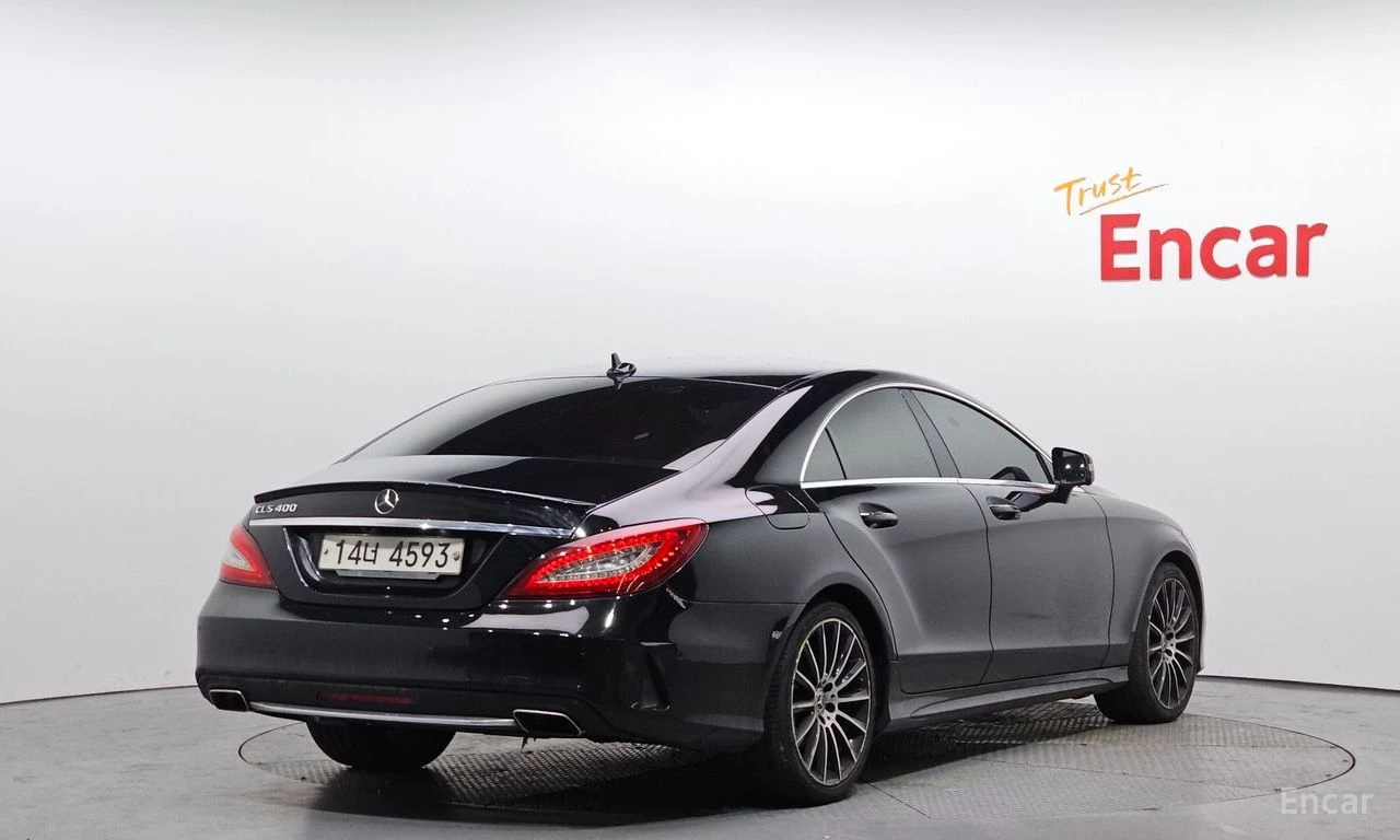 Mercedes-Benz CLS 400 AMG PACK* PANO* КОЖА* ПОДГРЕВ* ОБДУХВ* НАВИ* 360, снимка 2 - Автомобили и джипове - 54387029