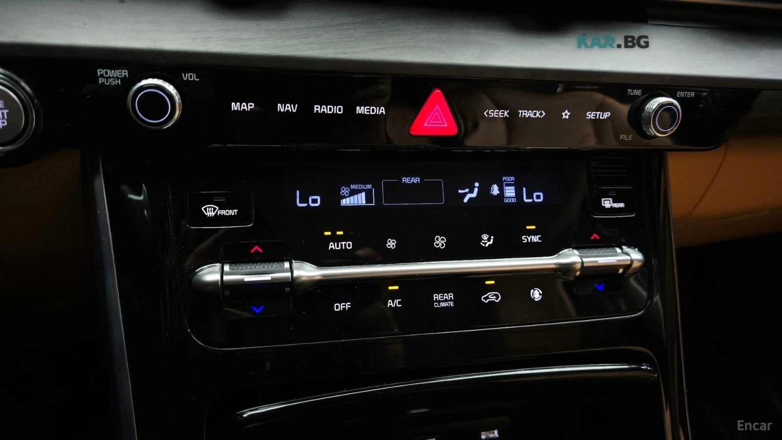 Kia Carnival SIGNATURE* 9-SEATER* DRIVE-ASSISTS* REAR-CAMERA* , снимка 10 - Автомобили и джипове - 54883820