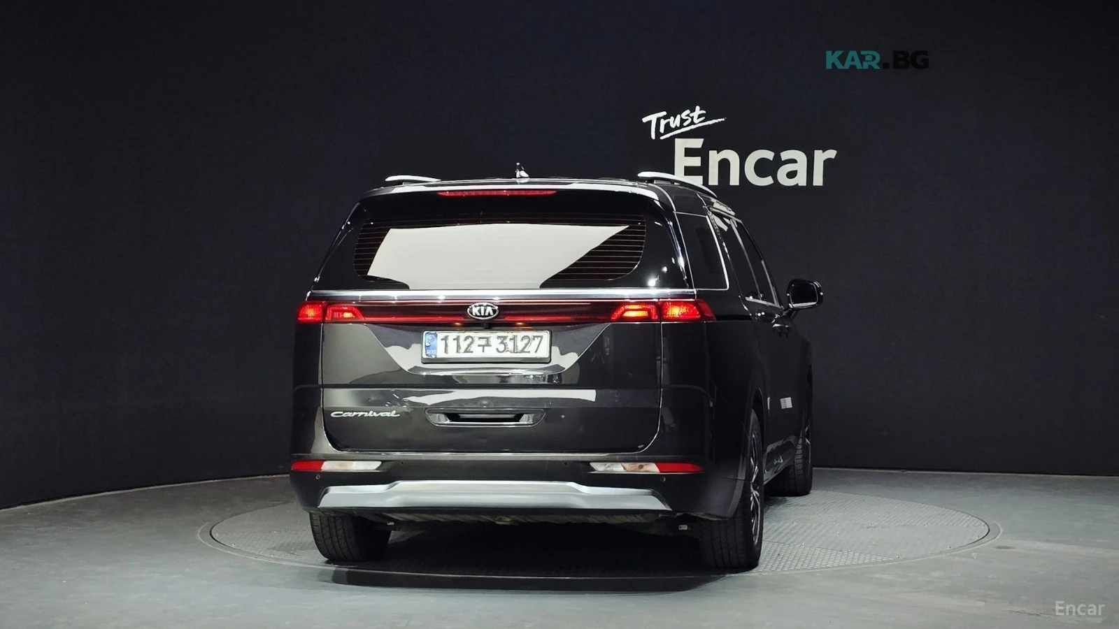 Kia Carnival SIGNATURE* 9-SEATER* DRIVE-ASSISTS* REAR-CAMERA* , снимка 4 - Автомобили и джипове - 54883820